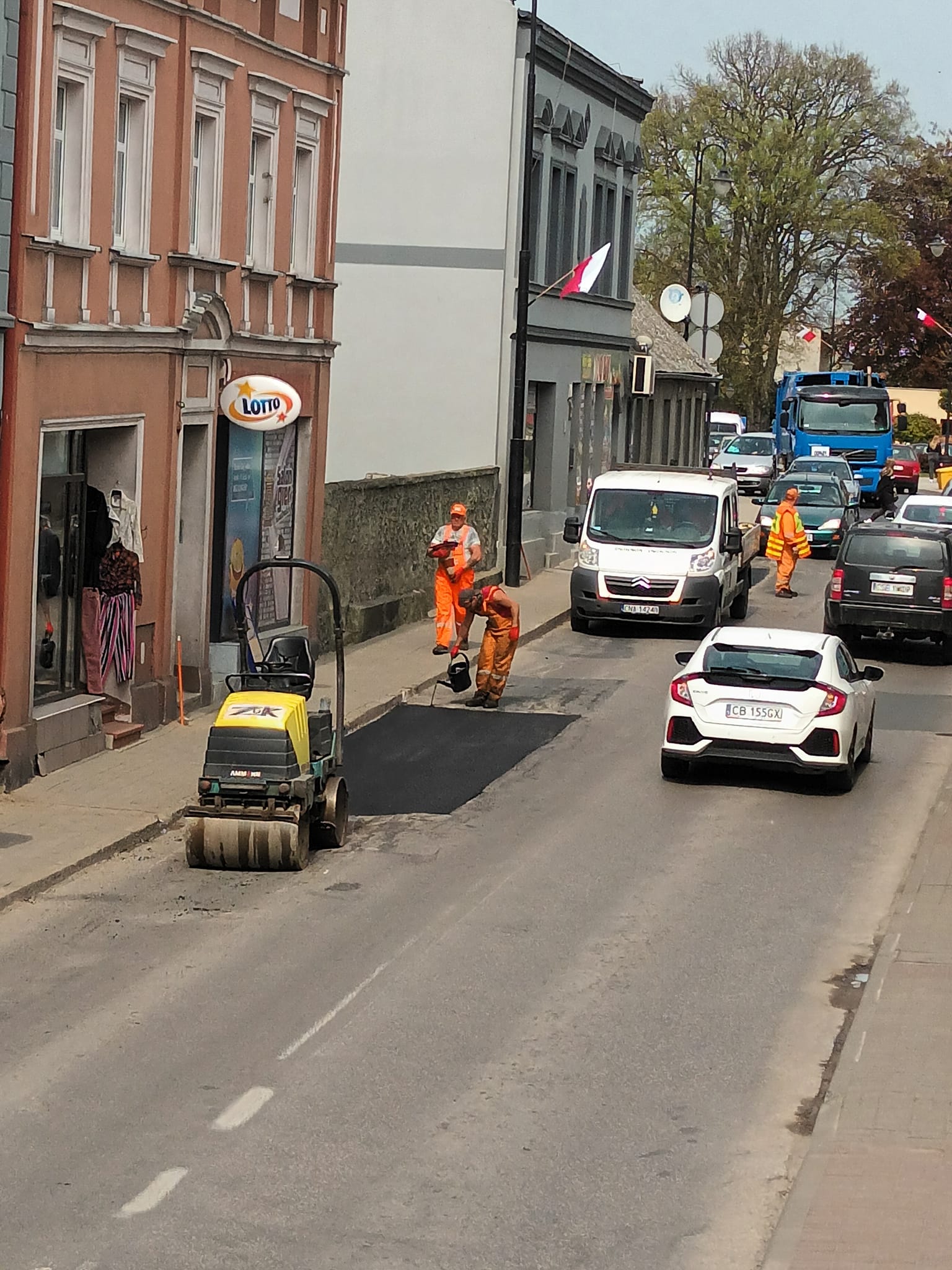  Po mojej skutecznej interwencji w ZDW Bydgoszcz rozpoczął się remont zdewastowanych ulic Gen. J. Hallera i Wyzwolenia w Więcborku stanowiące drogę wojewódzką nr 241 - foto Tomasz Roman Bracka 