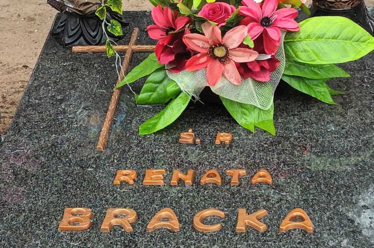 Dziś 7 czerwca mija 23 miesięcznica przedwczesnej śmierci mojej ukochanej Mamy ś.p. Renaty Bracka, którą teraz odwiedziłem w miejscu spoczynku na Cmentarzu Komunalnym w Więcborku. Tomasz Roman Bracka