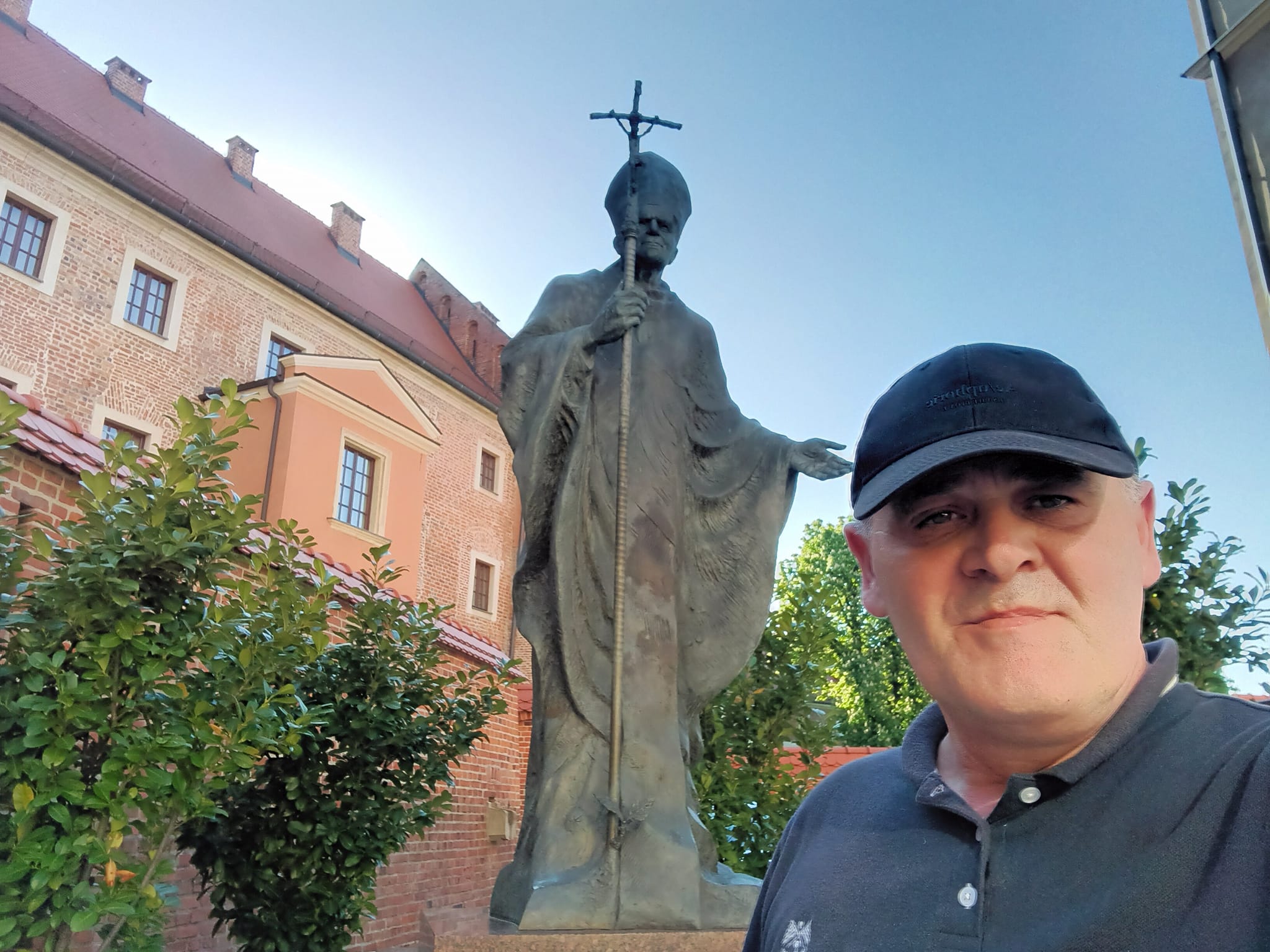 Moja wizyta i modlitwa w Kaplicy Św. Jana Pawła II w Katedrze Królewskiej na Wawelu w Krakowie. Tomasz Roman Bracka