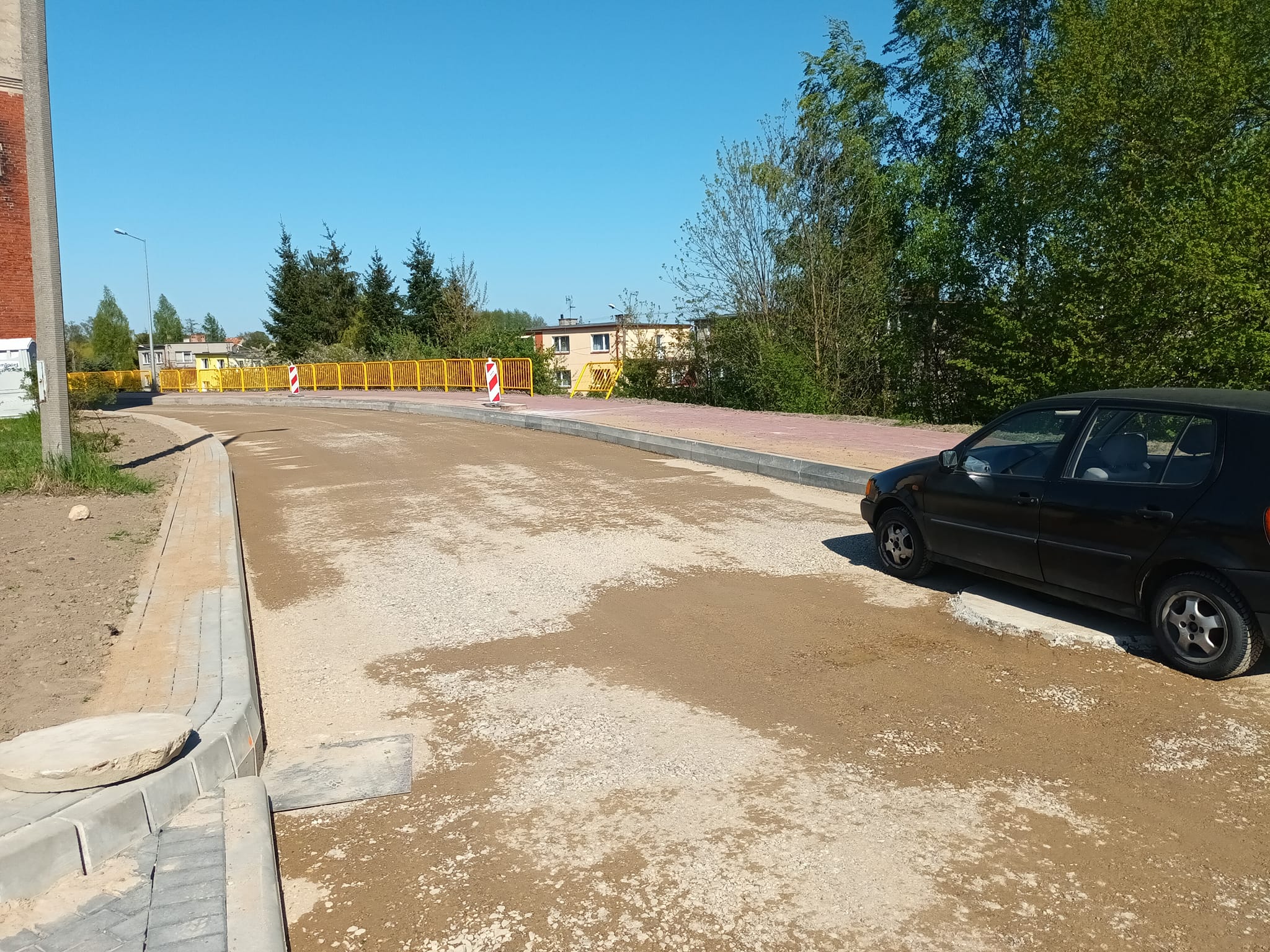 Dobiega końca przebudowa ulicy Dworcowej w Więcborku w tym tygodniu zostanie wylany nowy asfalt w trzech warstwach. Otwarcie ulicy Dworcowej dla ruchu pieszego i kołowego nastąpi w maju