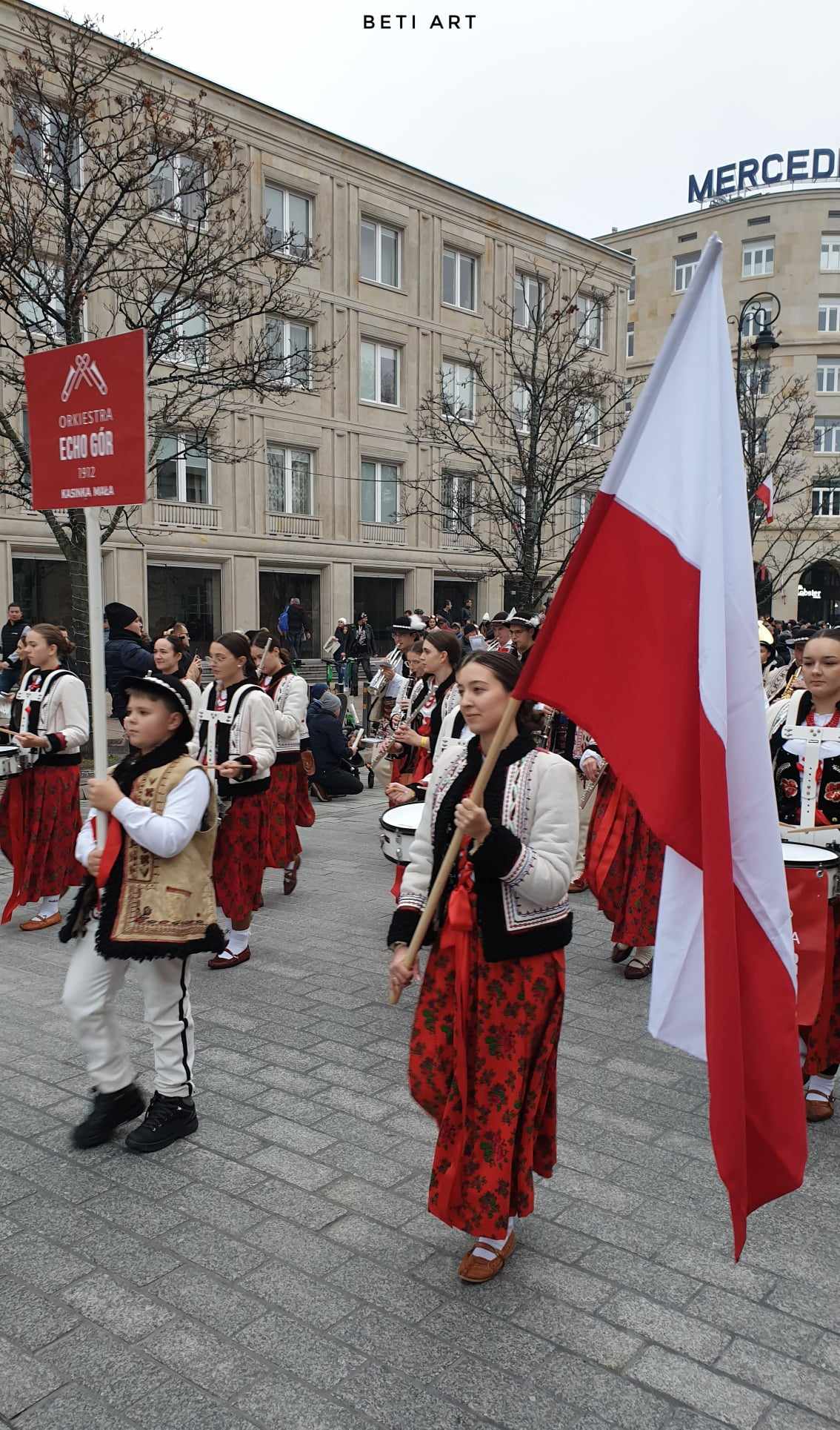 Narodowe obchody Święta Niepodległości 11. 11. 2023r. z moim i Bratki udziałem w Warszawie Photo - Beata Strzelczyk