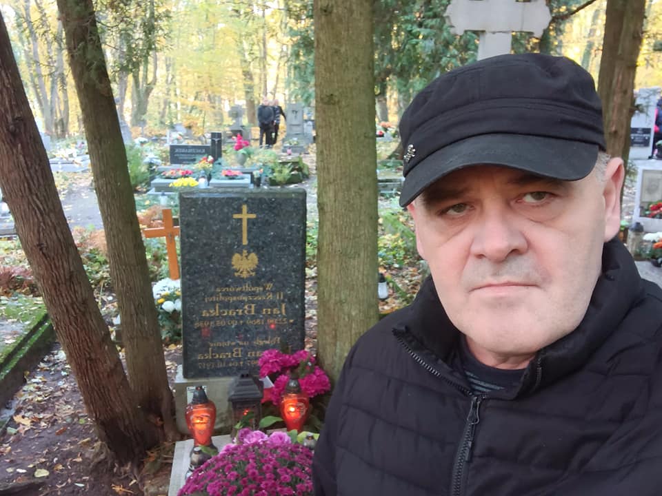 Wszystkich Świętych AD 2023r na Cmentarzu Parafialnym w Więcborku Tomasz Roman Bracka
